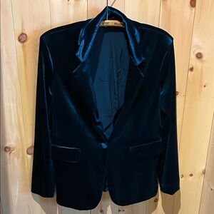 Elegant Velvet Women's Jacket